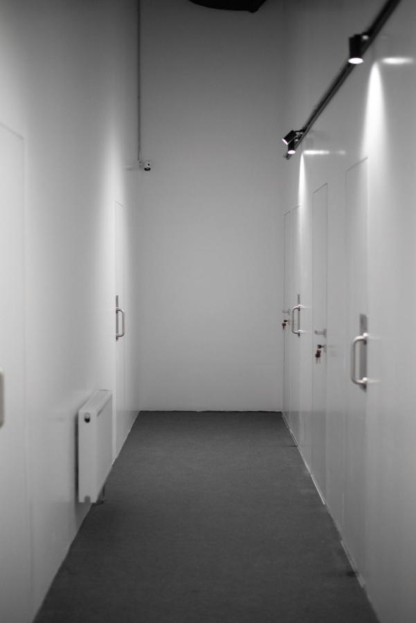 Capsule Hotel Constellation 91 Leopoli Esterno foto